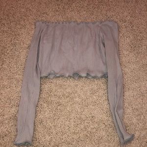 Gray crop top long sleeve